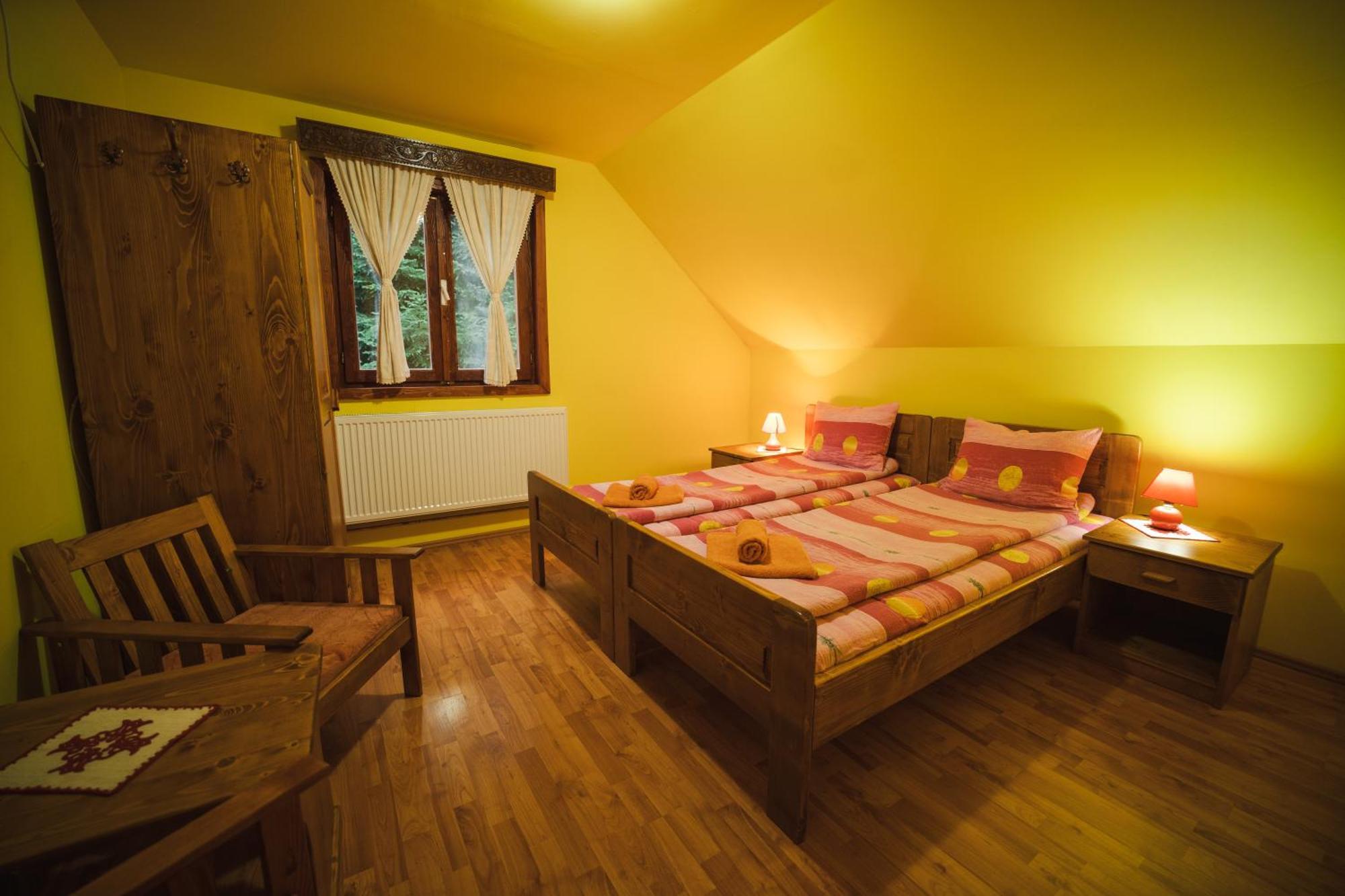 Csaloka Kulcsoshaz Villa Харгита-Бай Екстериор снимка
